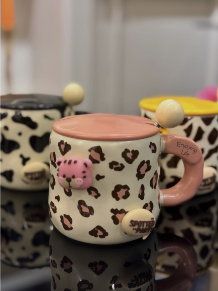 Renkli İnek Desenli Porselen Kupa