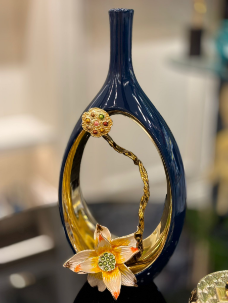 Hole Black Gold Vazo