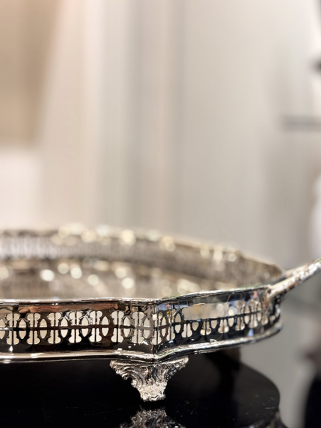 Gümüş Kulplu Oval Tepsi