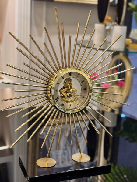 Metal Detaylı Tasarım Saat