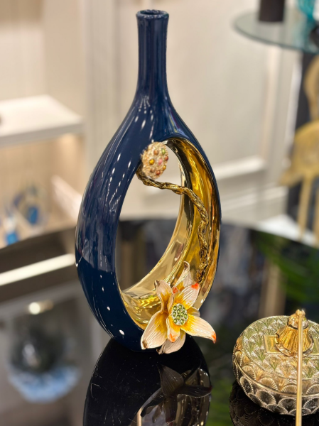 Hole Black Gold Vazo