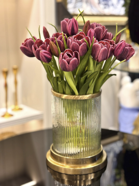 Islak Görünümlü Mor Lale Demeti