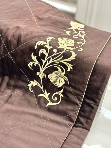 Kahverengi Gold Nakışlı Seccade