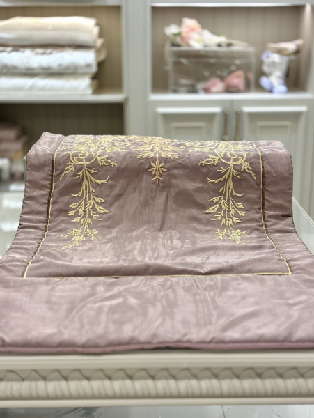 Gül Kurusu Gold Nakışlı Seccade