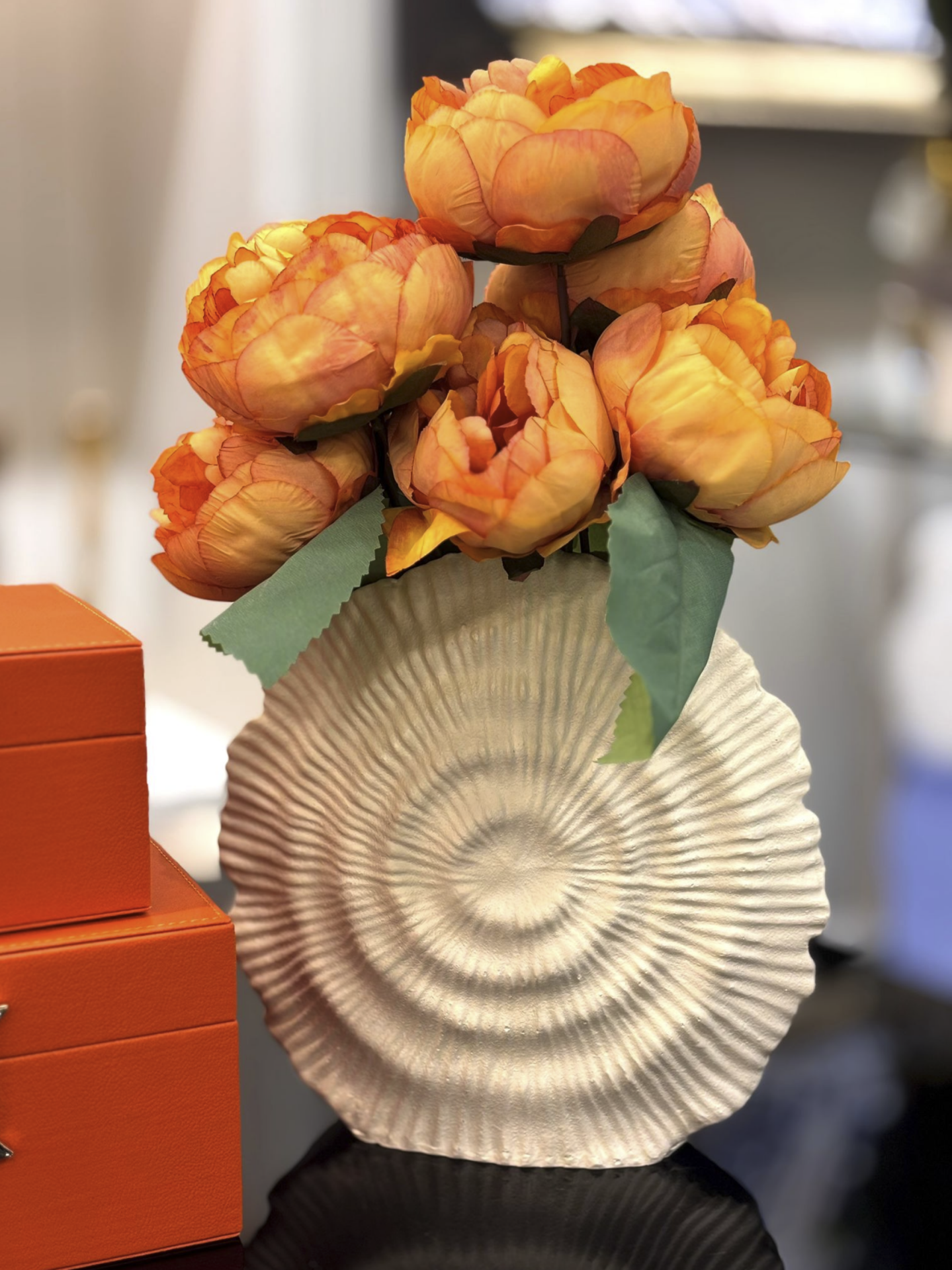 Deniz Kabuğu Görünümlü Dekoratif Vazo