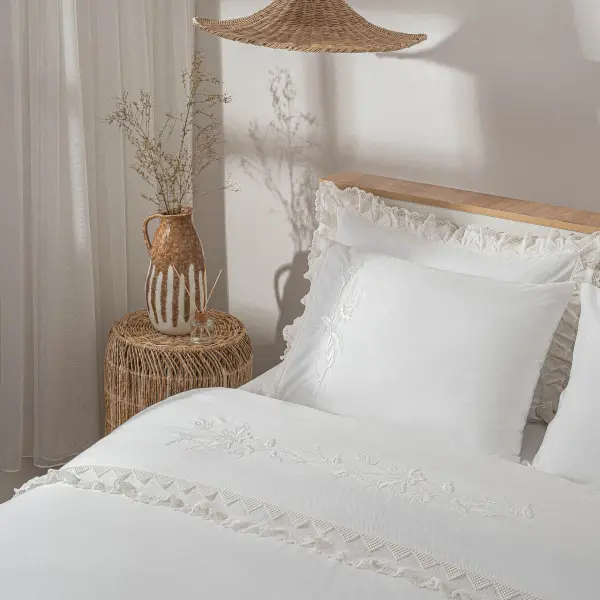 Paye Çift Kişilik Nevresim Takımı Organik Pamuk Perkal Nakışlı Dantelli Krem