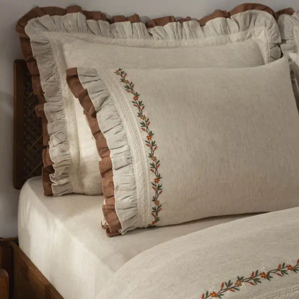 Maide Çift Kişilik Nevresim Takımı Organik Pamuk Kenevir Karışımlı Nakışlı Bej