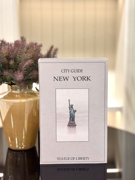 Doku Konsept New York Kitap Kabı