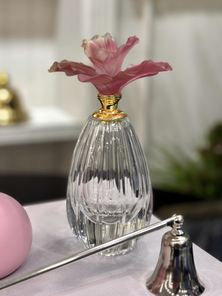 Mikasa Moor Pembe Parfüm Şişesi